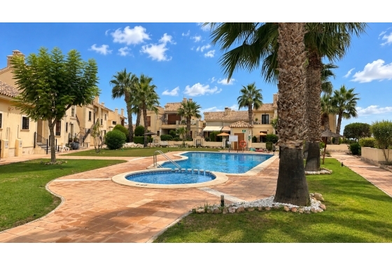 Resale - Townhouse - La Finca Golf - Inland