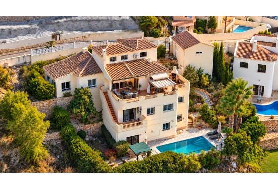 Resale - Villa - Orihuela Costa - Costa Blanca