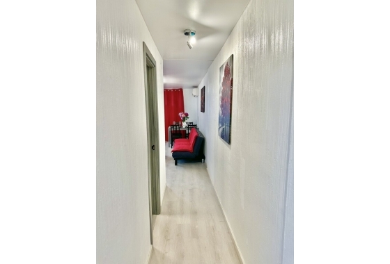 Resale - Apartment / flat - Torrevieja - Centro