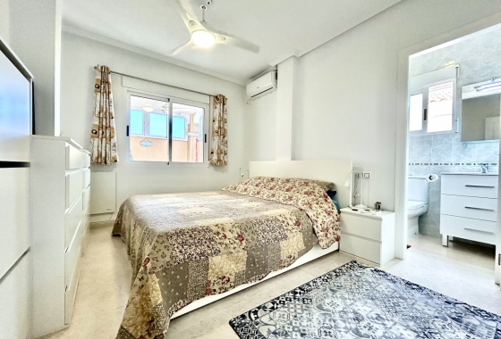 Resale - Villa - Orihuela Costa - Costa Blanca