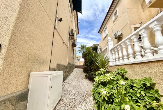 Resale - Villa - Orihuela Costa - Costa Blanca