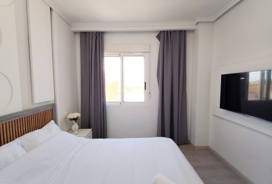 Resale - Apartment / flat - Torrevieja - Costa Blanca