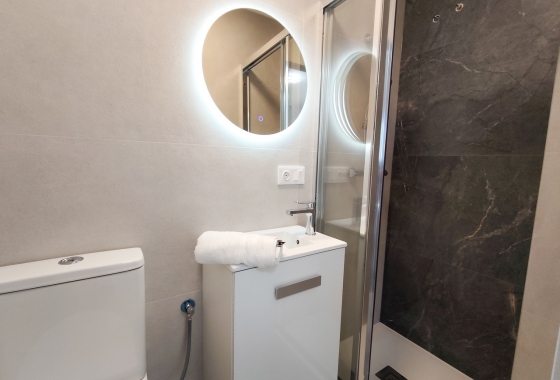 Resale - Apartment / flat - Torrevieja - Costa Blanca