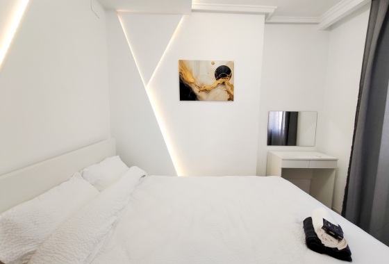 Resale - Apartment / flat - Torrevieja - Costa Blanca