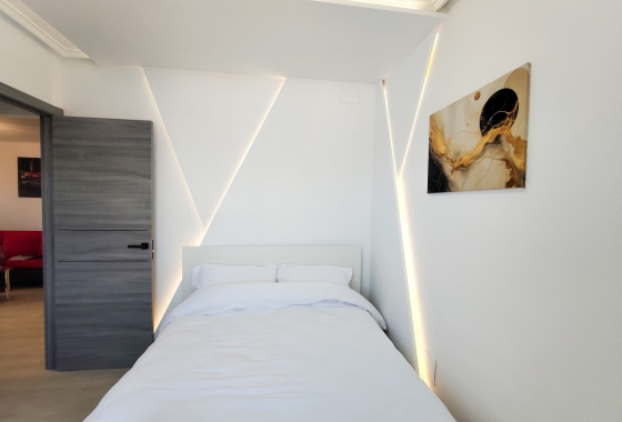Resale - Apartment / flat - Torrevieja - Costa Blanca