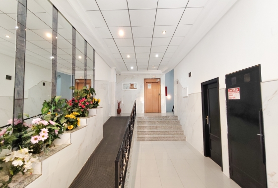 Resale - Apartment / flat - Torrevieja - Costa Blanca