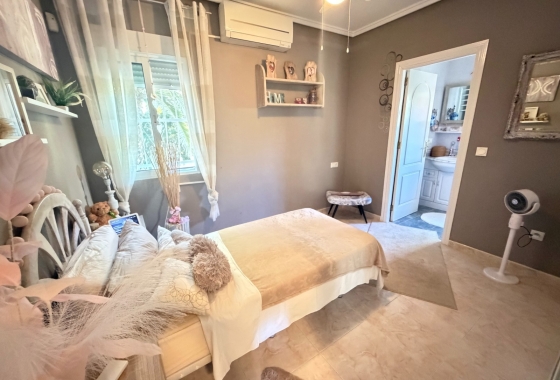 Resale - Villa - Rojales - Inland