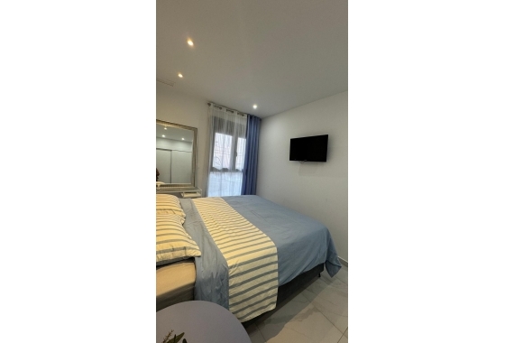 Resale - Apartment / flat - Torrevieja - Estacion De Autobuses