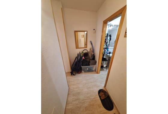 Resale - Apartment / flat - Torrevieja - Estacion De Autobuses