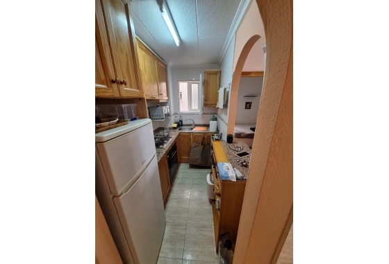 Resale - Apartment / flat - Torrevieja - Estacion De Autobuses