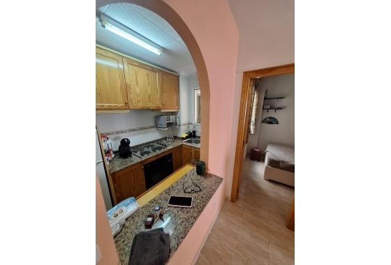 Resale - Apartment / flat - Torrevieja - Estacion De Autobuses