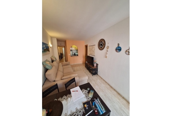 Resale - Apartment / flat - Torrevieja - Estacion De Autobuses