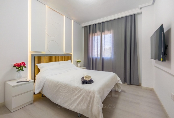 Resale - Apartment / flat - Torrevieja - PARQUE DE LAS NACIONES