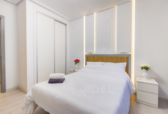Resale - Apartment / flat - Torrevieja - PARQUE DE LAS NACIONES