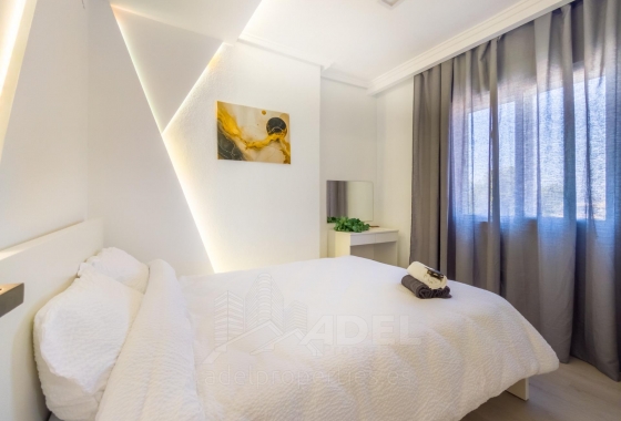 Resale - Apartment / flat - Torrevieja - PARQUE DE LAS NACIONES