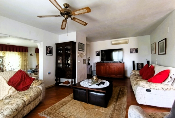 Resale - Villa - Orihuela Costa - Inland