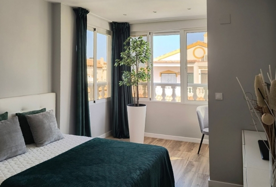 Resale - Townhouse - Alicante - Costa Blanca