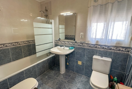 Resale - Villa - Orihuela Costa - Costa Blanca