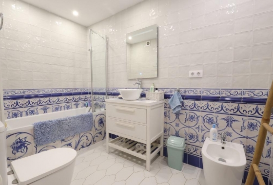 Resale - Apartment / flat - Torrevieja - Costa Blanca