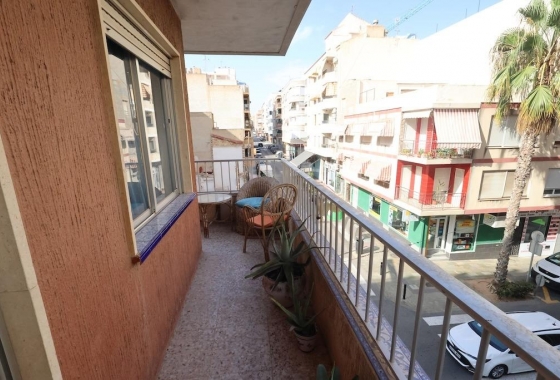 Resale - Apartment / flat - Torrevieja - Costa Blanca