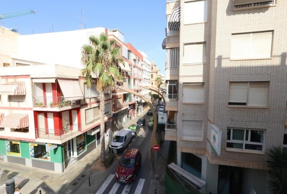 Resale - Apartment / flat - Torrevieja - Costa Blanca