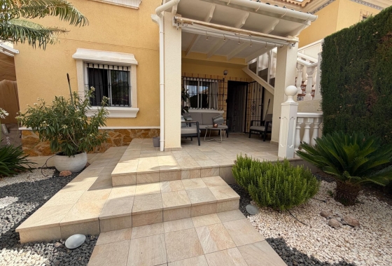 Resale - Bungalow - Orihuela Costa - Los Dolses