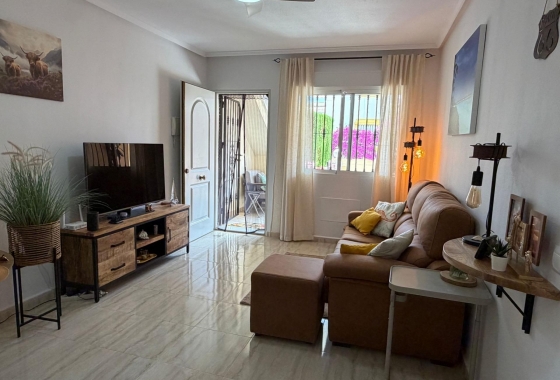 Resale - Bungalow - Orihuela Costa - Los Dolses