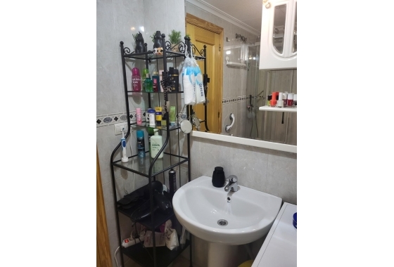Resale - Apartment / flat - Torrevieja - Estacion De Autobuses