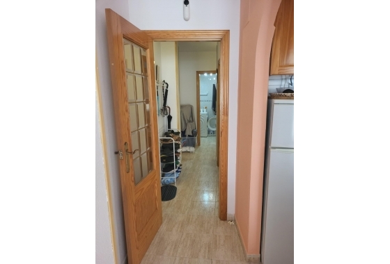 Resale - Apartment / flat - Torrevieja - Estacion De Autobuses