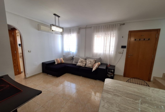 Resale - Townhouse - Torrevieja - aguas nuevas