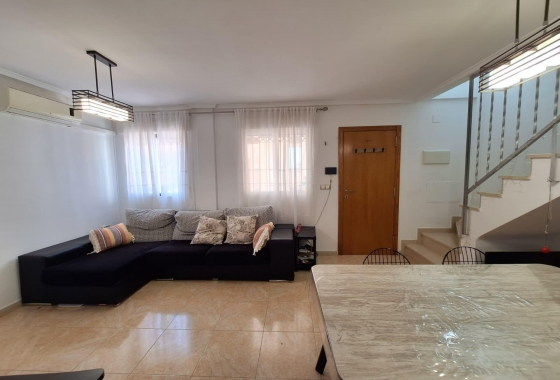 Resale - Townhouse - Torrevieja - aguas nuevas