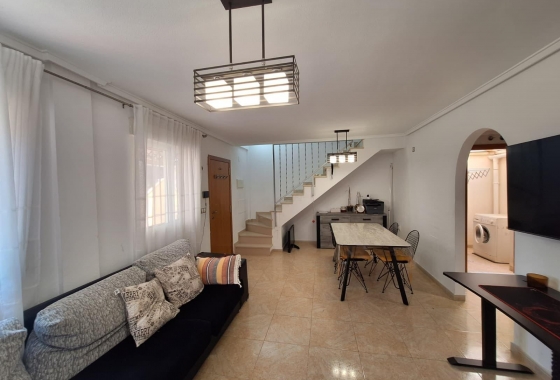 Resale - Townhouse - Torrevieja - aguas nuevas