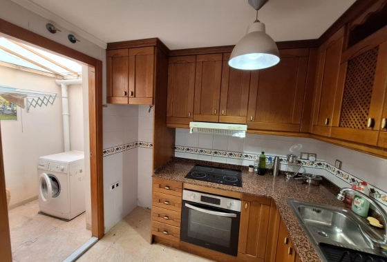 Resale - Townhouse - Torrevieja - aguas nuevas