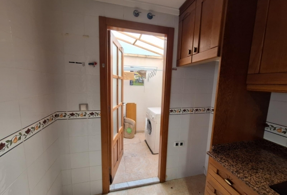 Resale - Townhouse - Torrevieja - aguas nuevas