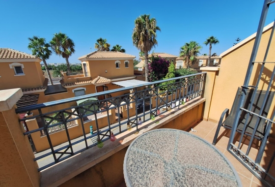 Resale - Townhouse - Torrevieja - aguas nuevas