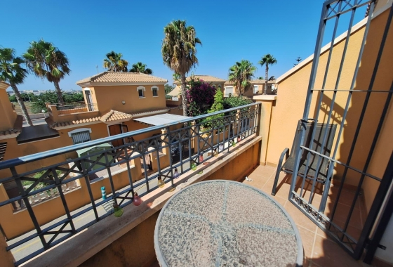 Resale - Townhouse - Torrevieja - aguas nuevas