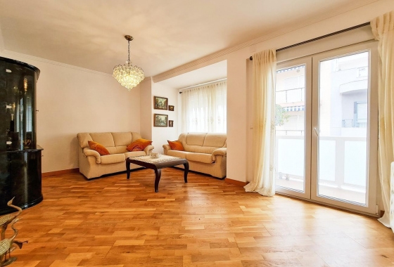 Resale - Apartment / flat - Guardamar del Segura - Costa Blanca