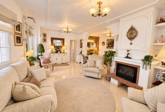 Återförsäljning - Villa - Orihuela Costa - Costa Blanca