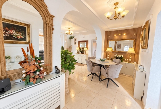 Återförsäljning - Villa - Orihuela Costa - Costa Blanca