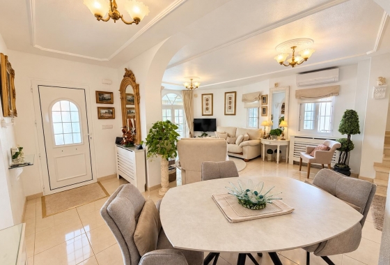 Återförsäljning - Villa - Orihuela Costa - Costa Blanca
