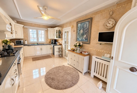 Återförsäljning - Villa - Orihuela Costa - Costa Blanca