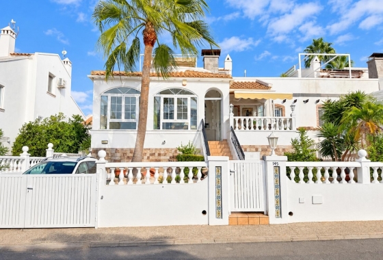 Återförsäljning - Villa - Orihuela Costa - Costa Blanca