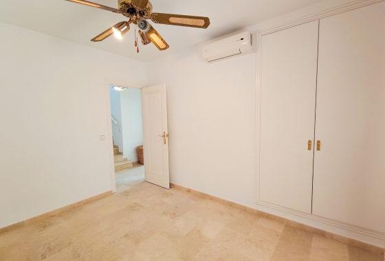 Перепродажа - Вилла - Orihuela Costa - Costa Blanca