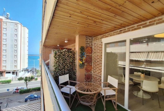 Herverkoop - Appartement / flat - Torrevieja - Playa Acecion
