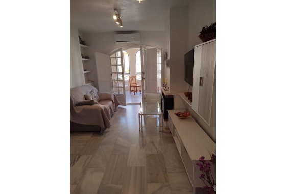 Resale - Apartment / flat - Torrevieja - Los Frutales