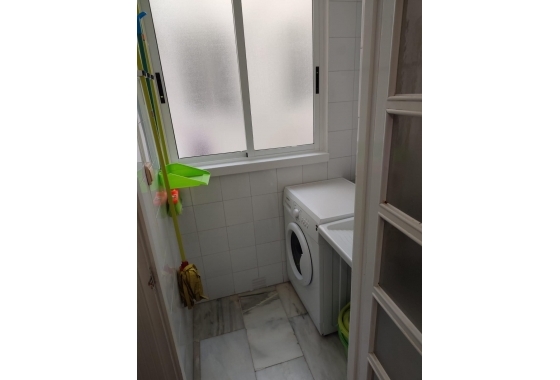Resale - Apartment / flat - Torrevieja - Los Frutales