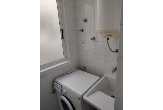 Resale - Apartment / flat - Torrevieja - Los Frutales