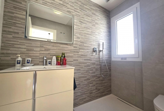 Revente - Maison de ville - Torrevieja - Sector 25