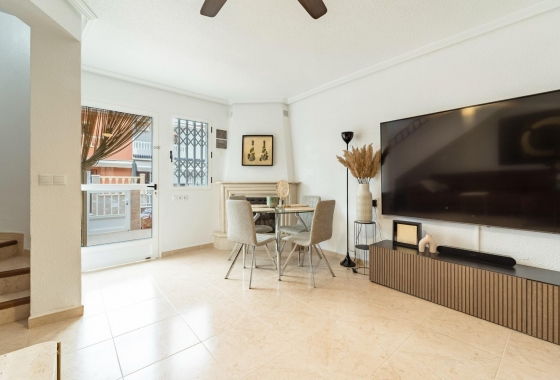 Revente - Maison de ville - Torrevieja - Playa De Los Naufragos