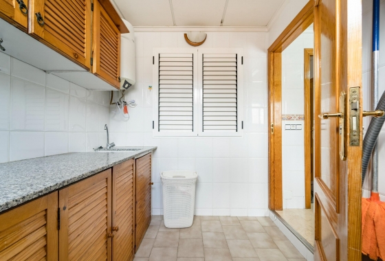 Revente - Maison de ville - Torrevieja - Playa De Los Naufragos